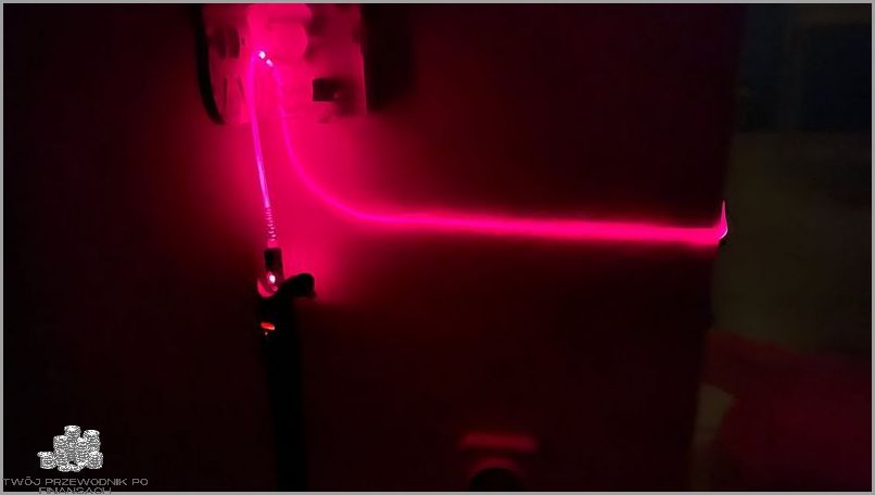 Nowy Montaż Światłowodu Na Słupach